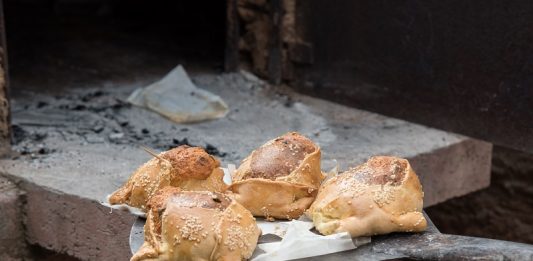 Συμβουλές για ασφαλή κατανάλωση τροφίμων κατά τη διάρκεια του Πάσχα