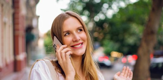 Έρευνα: Οι χρήστες κινητού τηλεφώνου δεν έχουν αυξημένο κίνδυνο καρκίνου στον εγκέφαλο